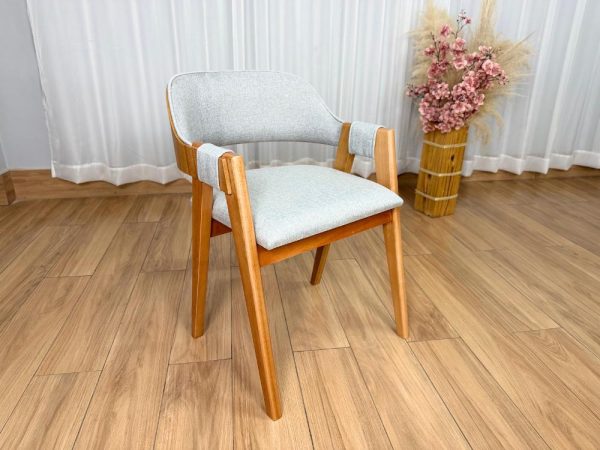 Cadeira Pérola Concha Madeira Maciça - Cinza Linho